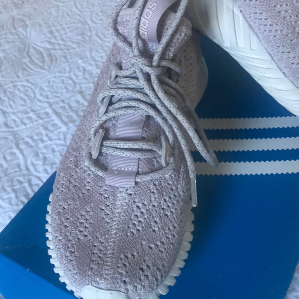 Adidas - Picture 4 of 4